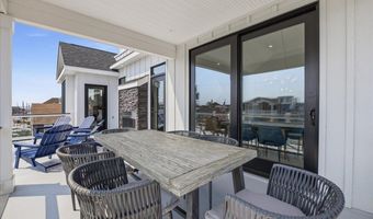 115 9TH St, Beach Haven, NJ 08008
