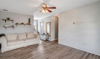 12 Tradewinds Ave, Barnegat, NJ 08005