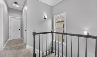 1228 Alton St, Alton, IL 62002