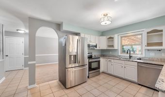 747 Yosemite Dr, Indianapolis, IN 46217