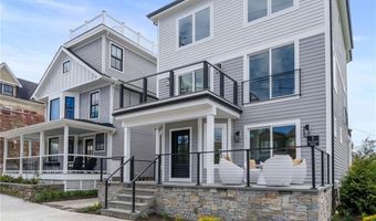 7 Wellington Ave, Newport, RI 02840