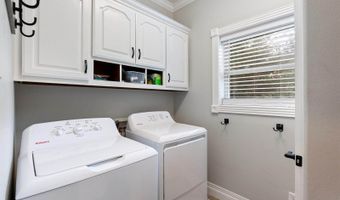 100 Plantation Ln, Batesville, AR 72501