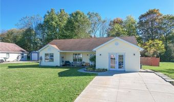 1454 Hillcrest Dr, Atwater, OH 44201