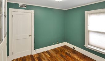 75 S Park St, Bangor, ME 04401