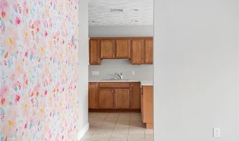 200 Roger Williams Ave 417, East Providence, RI 02916