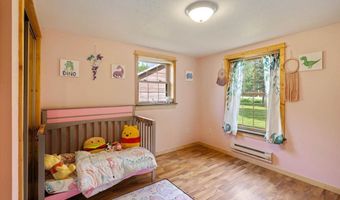 522 S 3rd St, Aurora, MN 55705