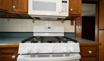 720 Bennett Rd, Angola, NY 14006