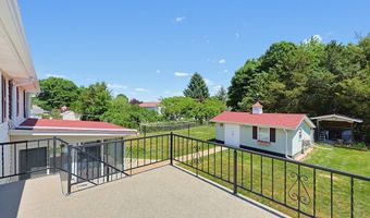 22 Fisher St, Attleboro, MA 02703