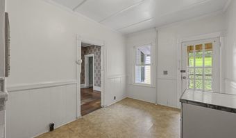 34-36 Crandall St, Adams, MA 01220