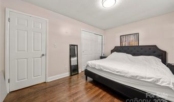 3130 Erskine Dr, Charlotte, NC 28205