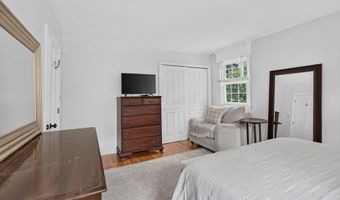 6 Hawthorne Cir, Andover, MA 01810