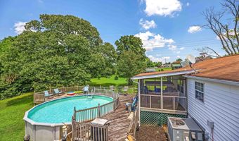 958 W Hunt Rd, Alcoa, TN 37701