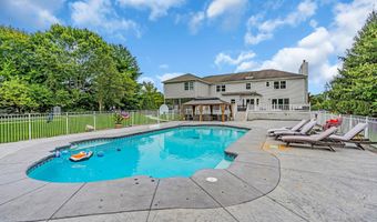 20 Regency Way, Manalapan, NJ 07726