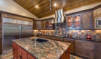 1116 Sand Lake Dr NW, Backus, MN 56435