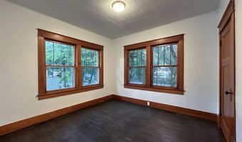 616 N 4th St, Arkansas City, KS 67005