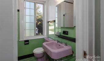 274 N 4th St, Albemarle, NC 28001