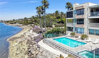 4513 Cove Dr 17, Carlsbad, CA 92008