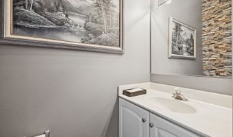 1950 Broadsmore Dr, Algonquin, IL 60102