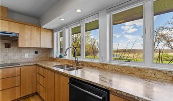 1711 W Church Rd, Alden, WI 54026