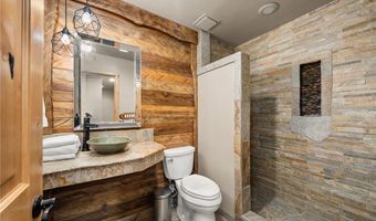 28657 Shenandoah Dr, Lake Arrowhead, CA 92352