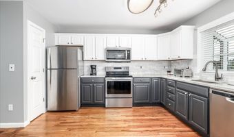 40 Division St 4, Danbury, CT 06810