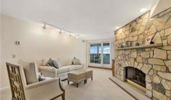 31 Coddinton Wharf 8, Newport, RI 02840