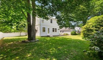 36 Kay Blvd, Newport, RI 02840