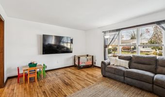 411 Pacific Ave, Beachwood, NJ 08722