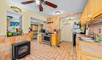 743 N Shore Rd, Absecon, NJ 08201