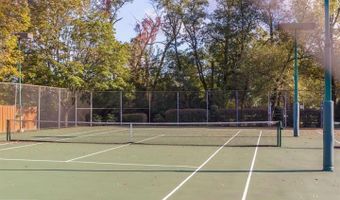 2438 S WALTER REED Dr S E, Arlington, VA 22206