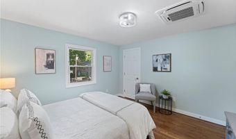 7 Laneway Ct B, Narragansett, RI 02882