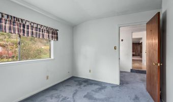 506 La Tierra Dr, Angwin, CA 94508
