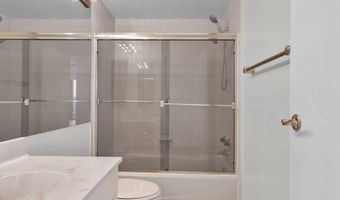 1530 KEY Blvd 715, Arlington, VA 22209