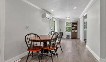 19 Hardwick St, Cumberland, RI 02864