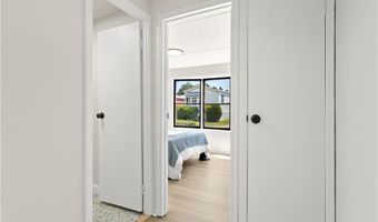 74 Bayview Park, Middletown, RI 02842