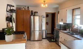 1309 E Elm St, Algona, IA 50511