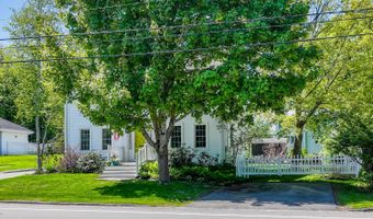 86 High St, Belfast, ME 04915