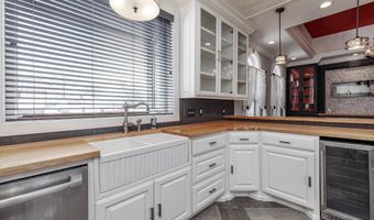 1043 Clinton St, Arkadelphia, AR 71923