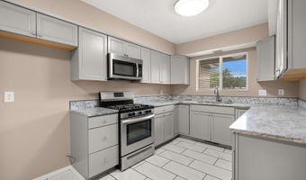 8114 Pickard Ave NE, Albuquerque, NM 87110