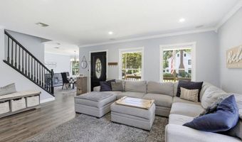 482 CLIFTON Ave, Bayville, NJ 08721