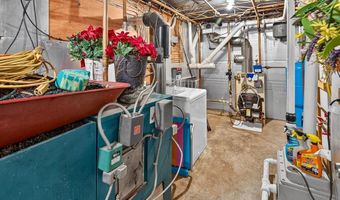 202 Bear Cove Rd, Baileyville, ME 04694