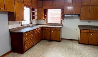 1025 Laramie St, Atchison, KS 66002