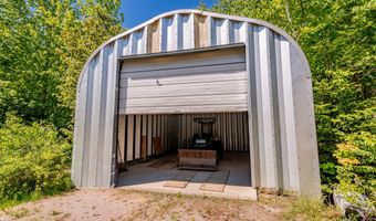 131 Gales Rd, Abbot, ME 04406