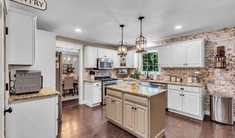 382 Wheaton Ave, Bayville, NJ 08721