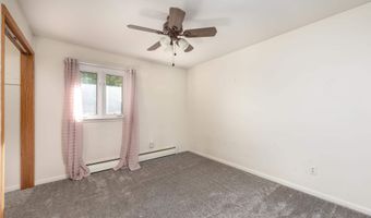 205 Westview Dr, Alma, MI 48801