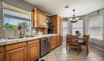 100 Coronado Trl, Weatherford, TX 76087