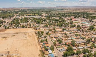 612 HONEYLOCUST St, Bloomfield, NM 87413