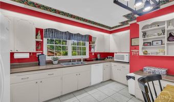 155 Devereux Dr, Athens, GA 30606