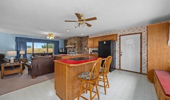 11938 Davis Rd, Alhambra, IL 62001