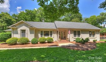 7022 Lancer Dr, Charlotte, NC 28226